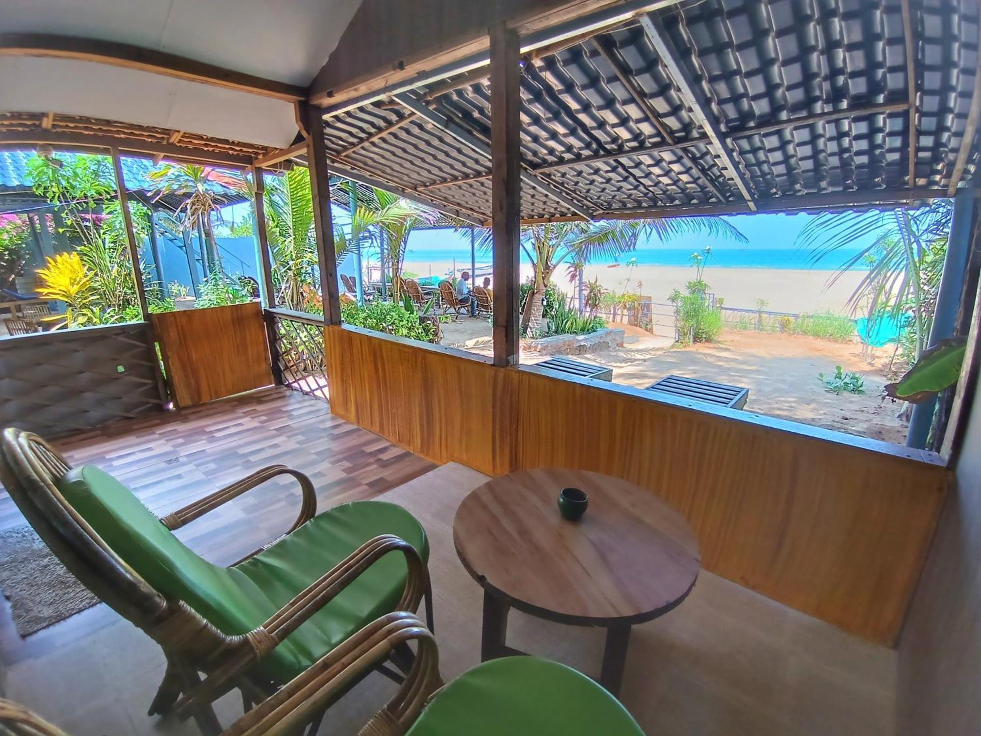 Hotel Monsoon à Agonda Extérieur photo